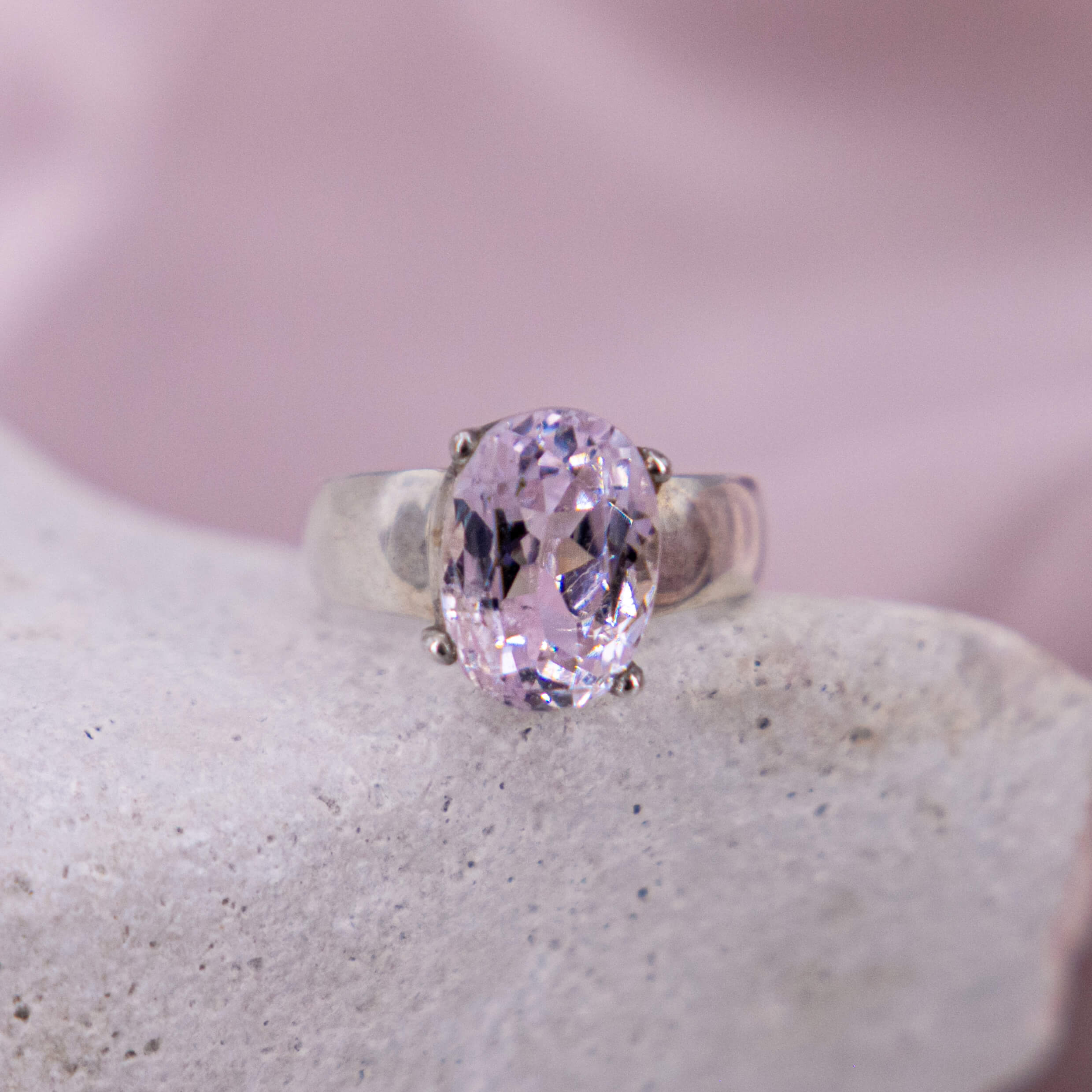 Kunzite ring on sale