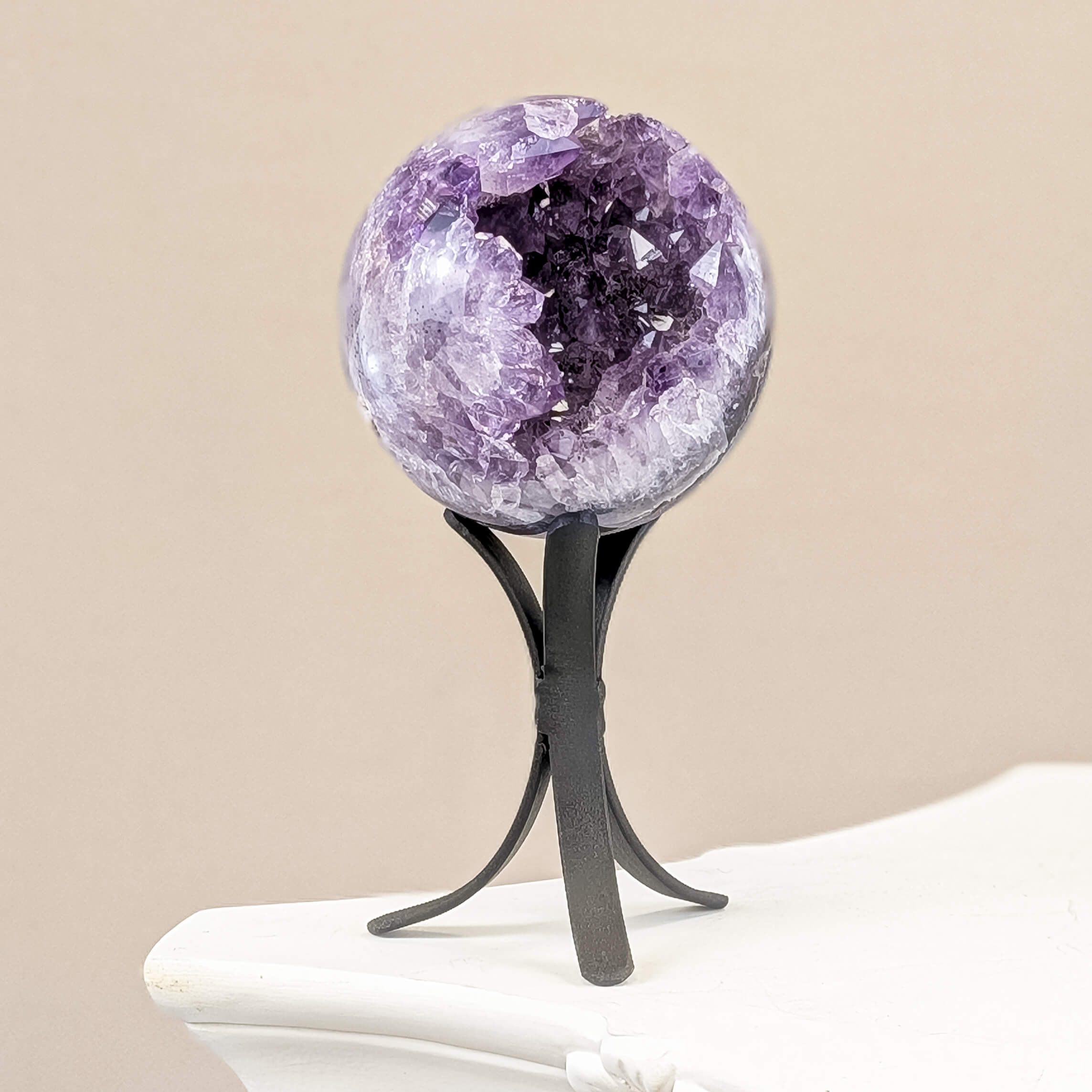 Amethyst Kugel mit Ständer