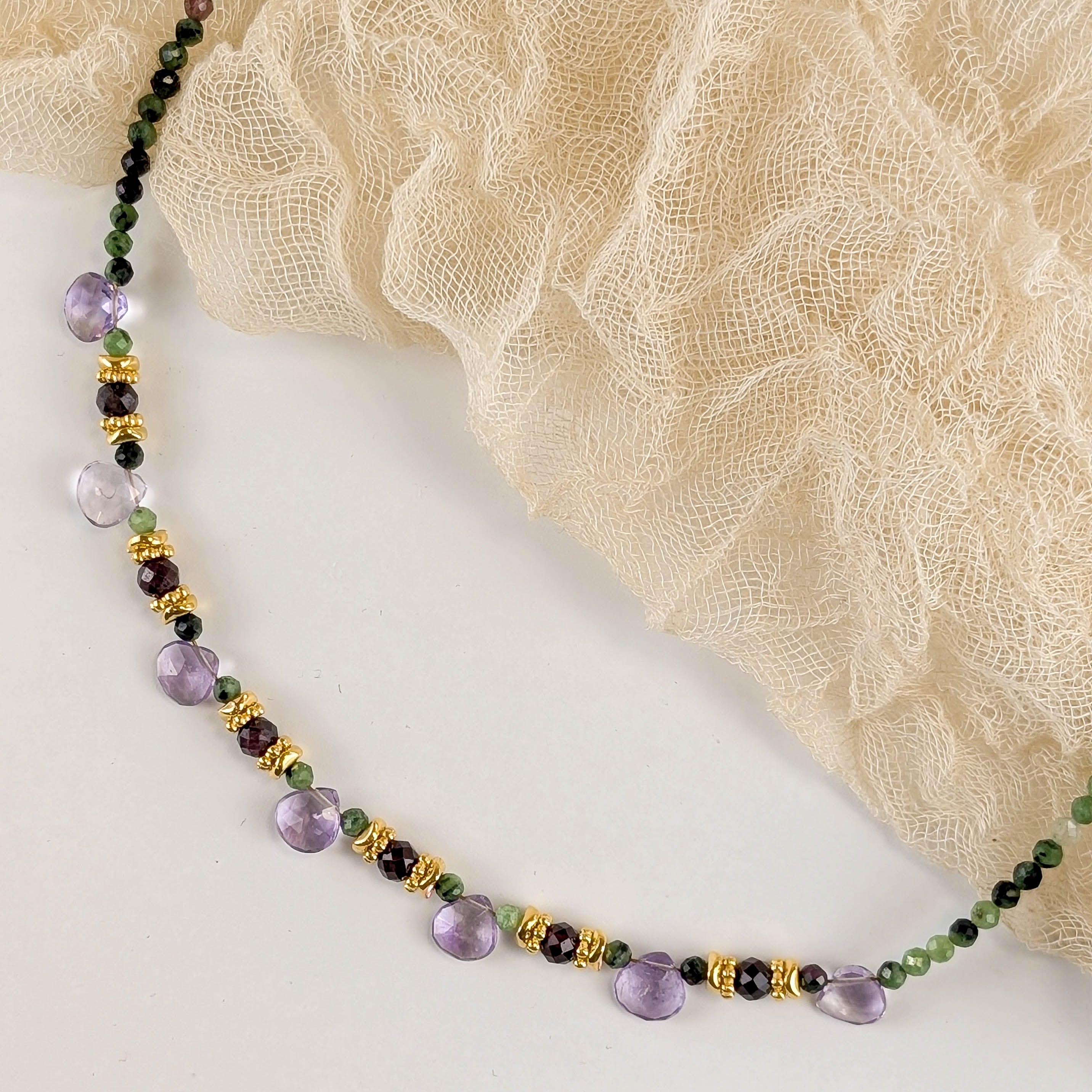 Rubin-Zoisit, Granat & Amethyst Kette