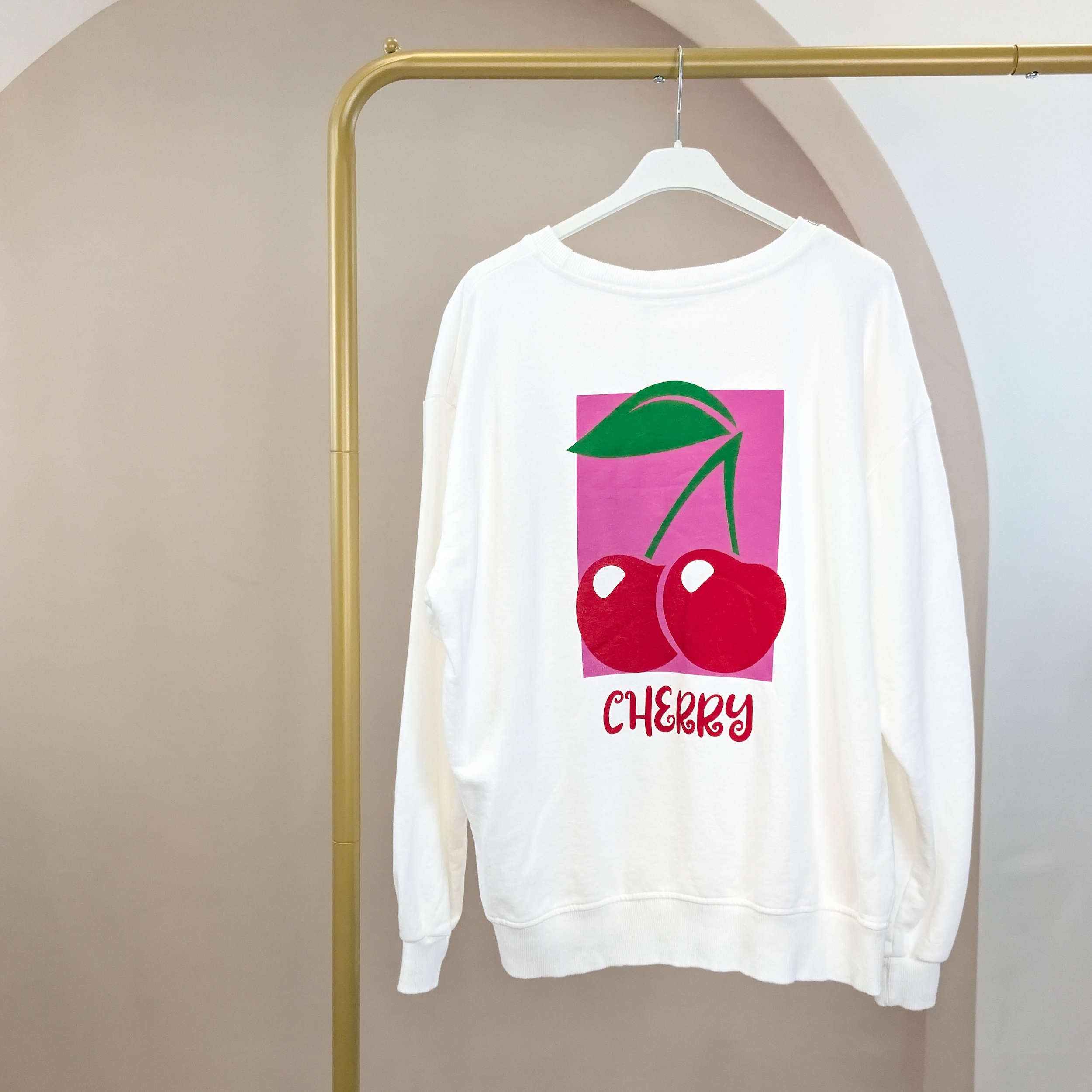 Cherry Cartoon Sweatshirt - Weiss